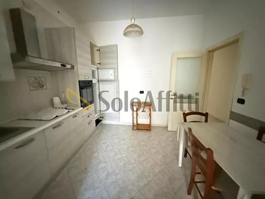 Immagine 3 di Trilocale in affitto  in Via dei Giardini 33 a Caserta