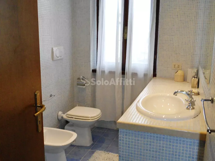 Immagine 20 di Villetta a schiera in affitto  in Via Fiorenzuola di Focara a Fiumicino