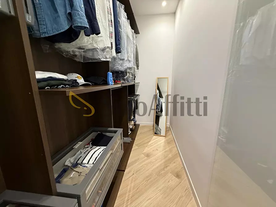 Immagine 44 di Villa in affitto  in Via Ten. Politano 4 a Caserta