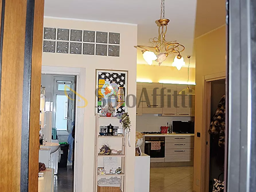 Immagine 2 di Bilocale in affitto  in Via Chiesa della Salute 106 a Torino