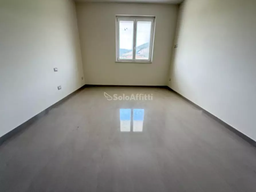 Immagine 10 di Ufficio in affitto  in Via Forche Caudine a Maddaloni