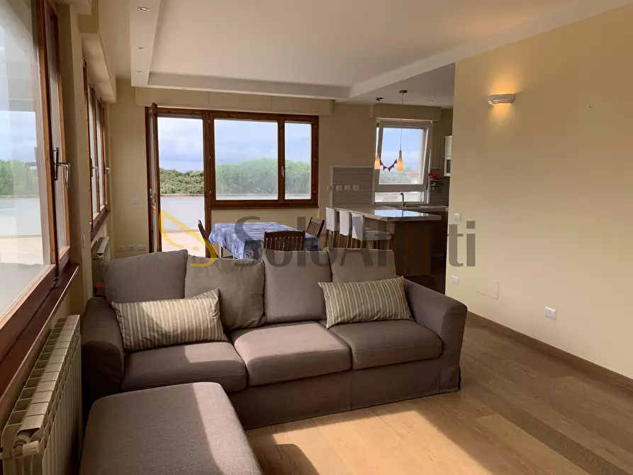 Immagine 6 di Quadrilocale in affitto  in Via dei Pensieri 89 a Livorno