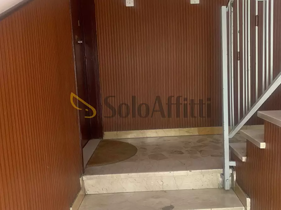 Immagine 35 di Quadrilocale in affitto  in Via Pietro Maroncelli 8 a Catania