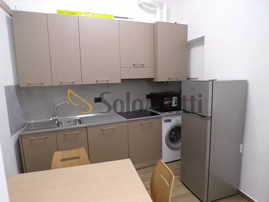 Immagine 11 di Trilocale in affitto  in Viva foscolo 32 a Pavia