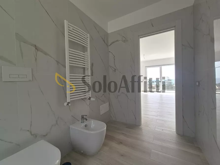 Immagine 7 di Trilocale in affitto  in Via Antonio Izzi De Falenta 14 a Catanzaro