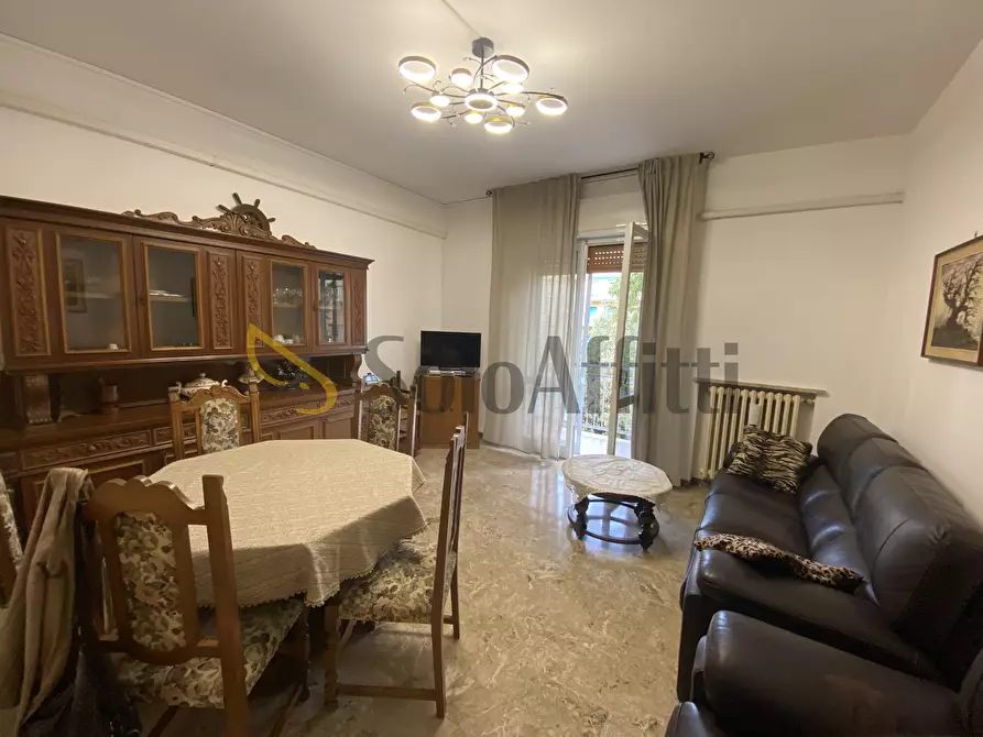 Immagine 1 di Pentalocale in affitto  in Via Ennio Coletti 1 a Rimini