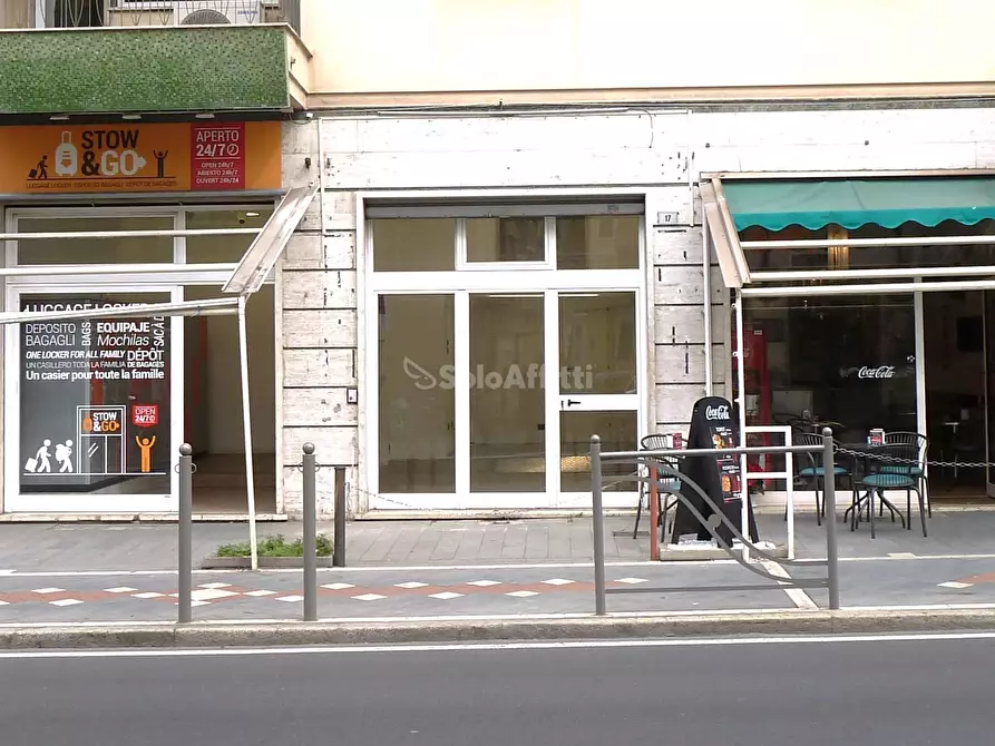 Immagine 1 di Locale commerciale in affitto  in Corso Felice Cavallotti 17 a San Remo