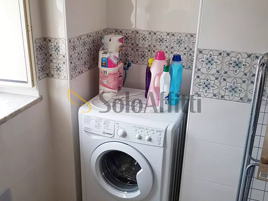 Immagine 19 di Pentalocale in affitto  a Catanzaro