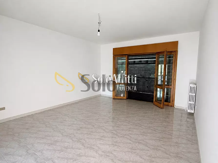 Immagine 4 di Pentalocale in affitto  in Via delle Medaglie Olimpiche 2 a Potenza
