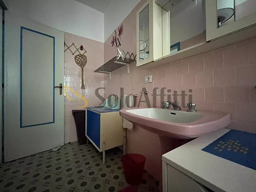 Immagine 11 di Attico in affitto  in Piazzale Elvira Marincola Cattaneo 49 a Stalettì