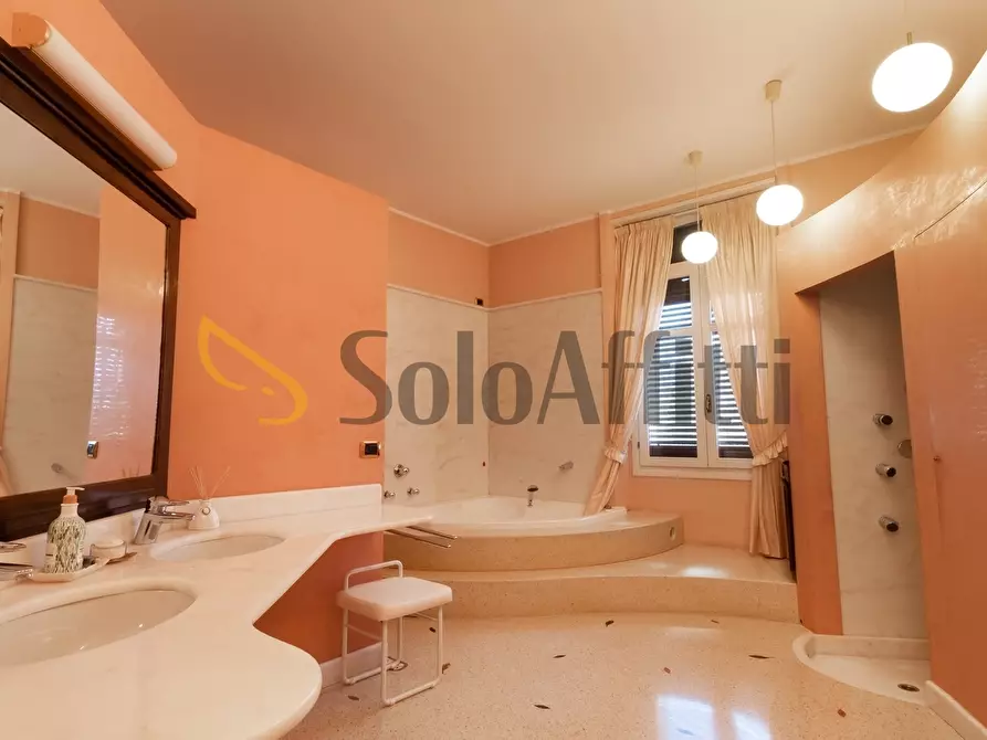 Immagine 19 di Villa in affitto  a Taggia
