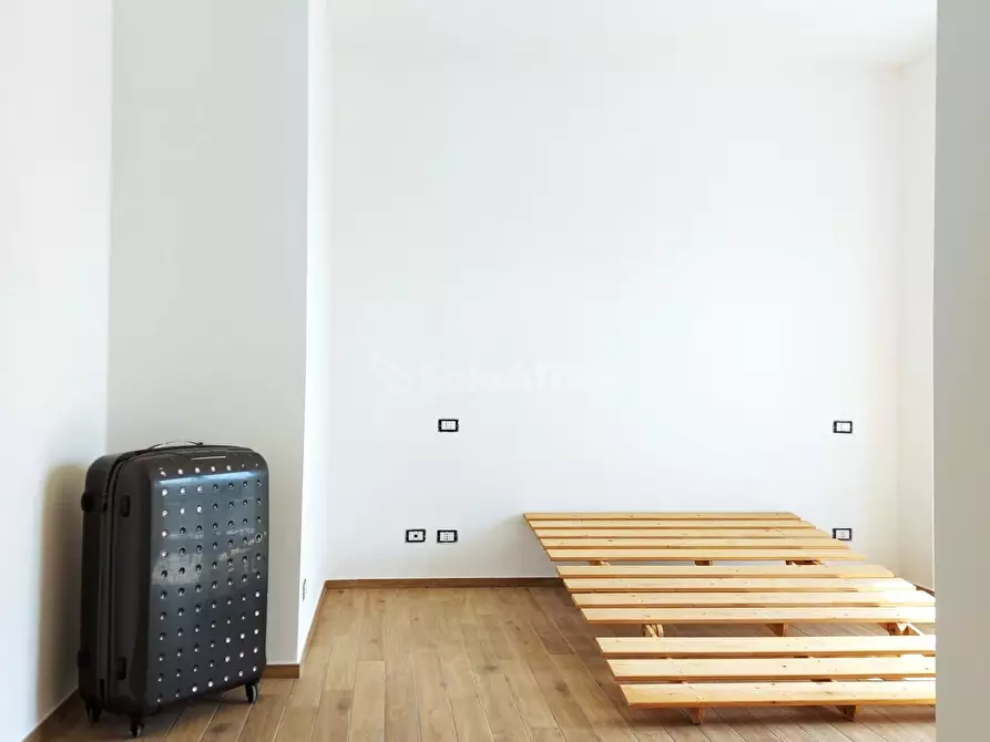 Immagine 20 di Trilocale in affitto  in Via del Castello a Roma