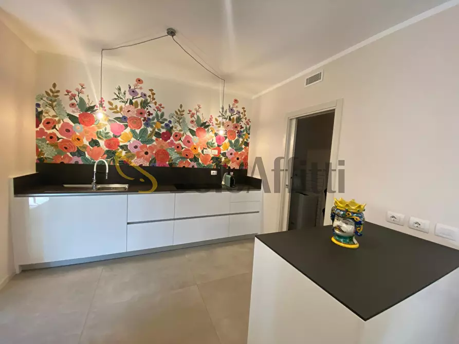 Immagine 9 di Quadrilocale in affitto  in Viale dei Mille 1 a Riccione