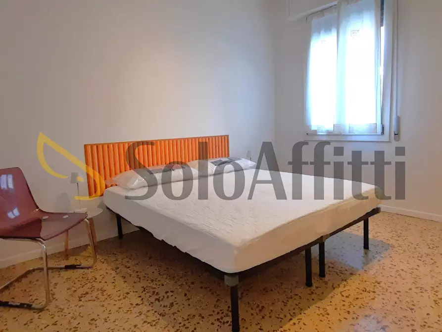 Immagine 14 di Stanza singola in affitto  a Carpi