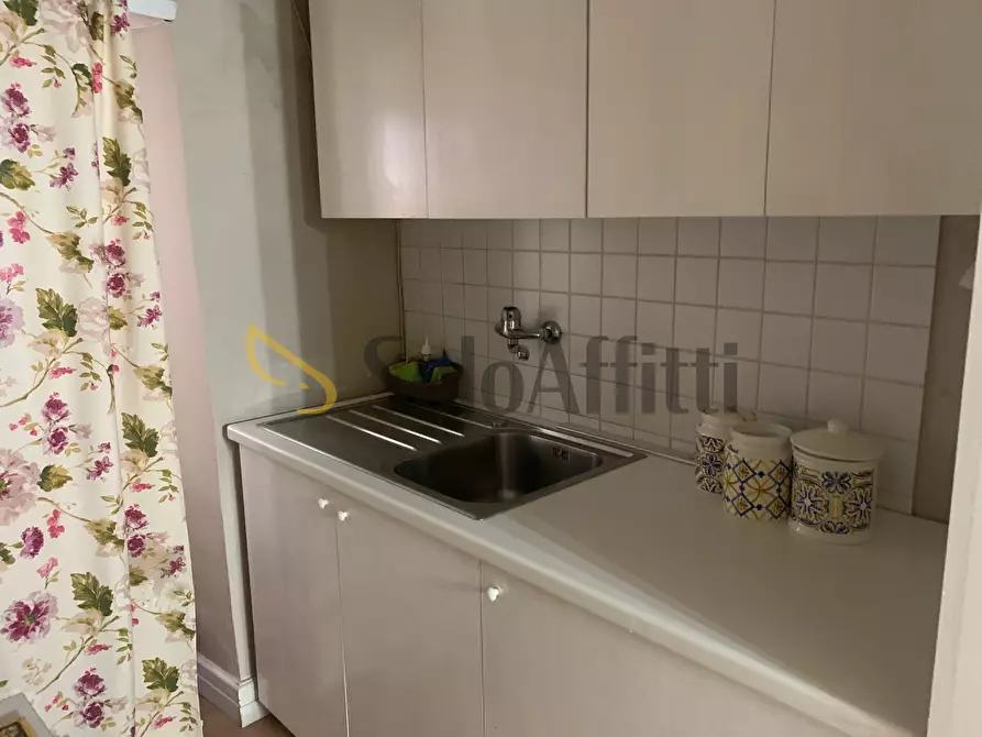 Immagine 25 di Bilocale in affitto  in Piazza Vincenzo Bellini a Catania