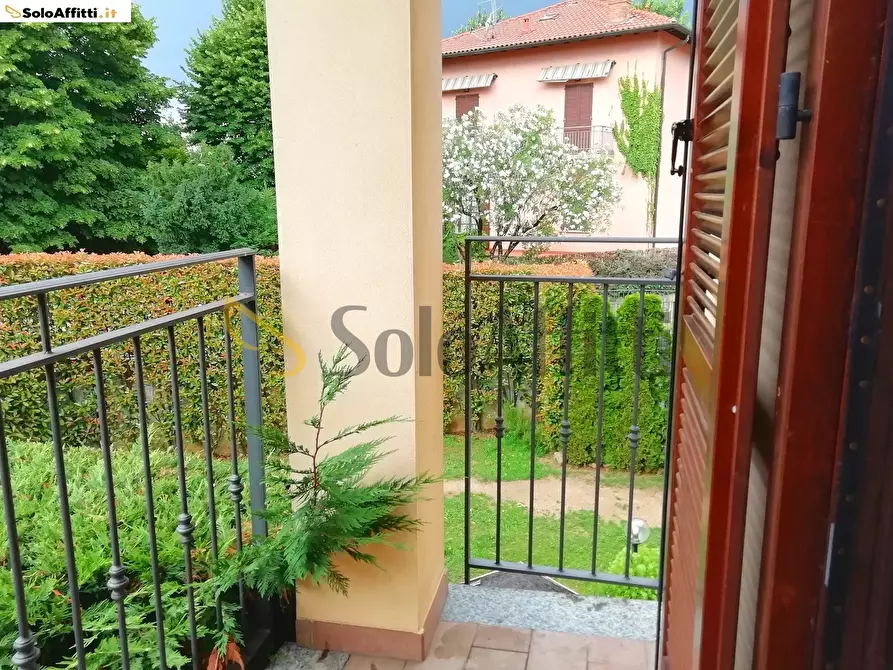 Immagine 12 di Bilocale in affitto  in Via Camillo Benso Conte di Cavour 5 a Besana In Brianza