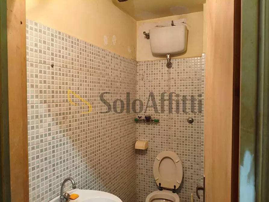 Immagine 12 di Locale commerciale in affitto  in Via Trionfale a Roma