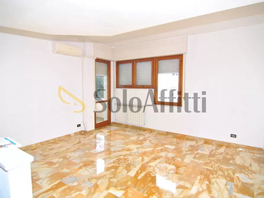 Immagine 1 di Quadrilocale in affitto  in via giuseppe ravizza 50 a Livorno