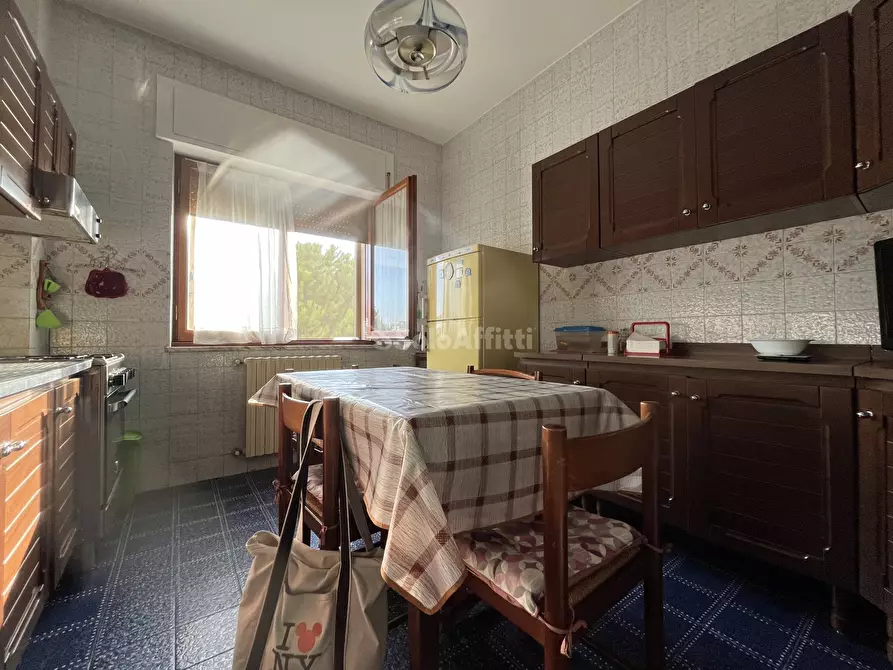 Immagine 7 di Stanza singola in affitto  a Catanzaro