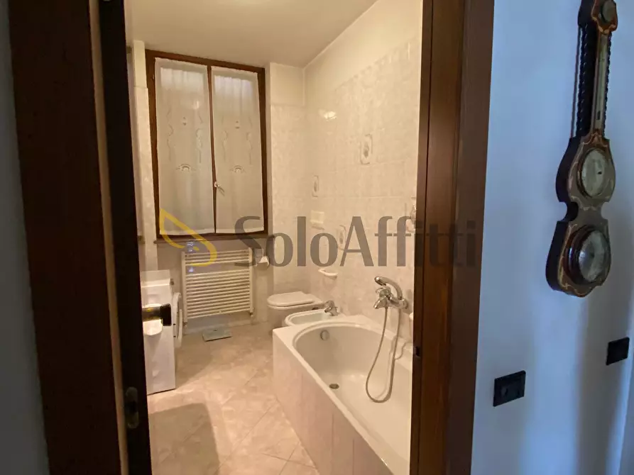 Immagine 15 di Stanza singola in affitto  in Via Milano 9 a Seregno