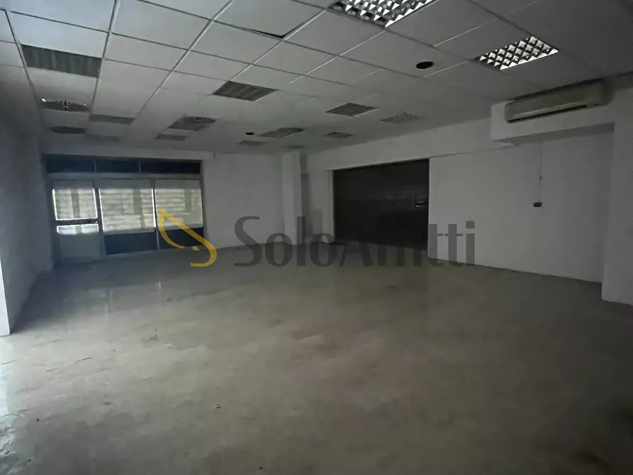 Immagine 10 di Locale commerciale in affitto  a Frosinone