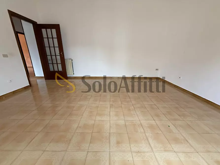 Immagine 27 di Quadrilocale in affitto  in Viale Abramo Lincoln 282 a Caserta