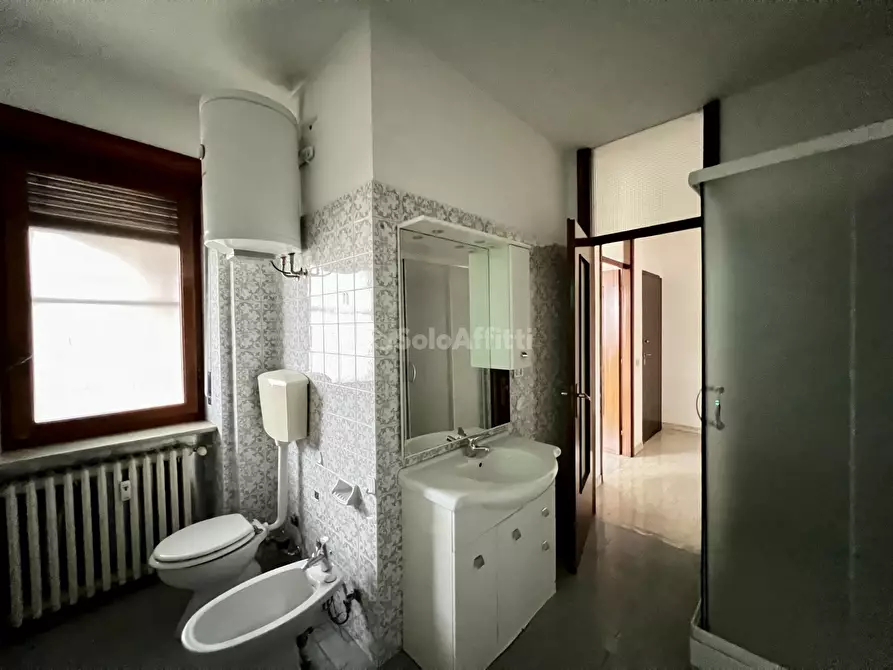 Immagine 21 di Quadrilocale in affitto  in Via Buratto 7 a Ciriè