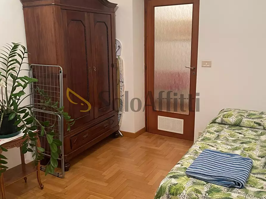 Immagine 9 di Quadrilocale in affitto  in Via Duchessa Jolanda a Torino