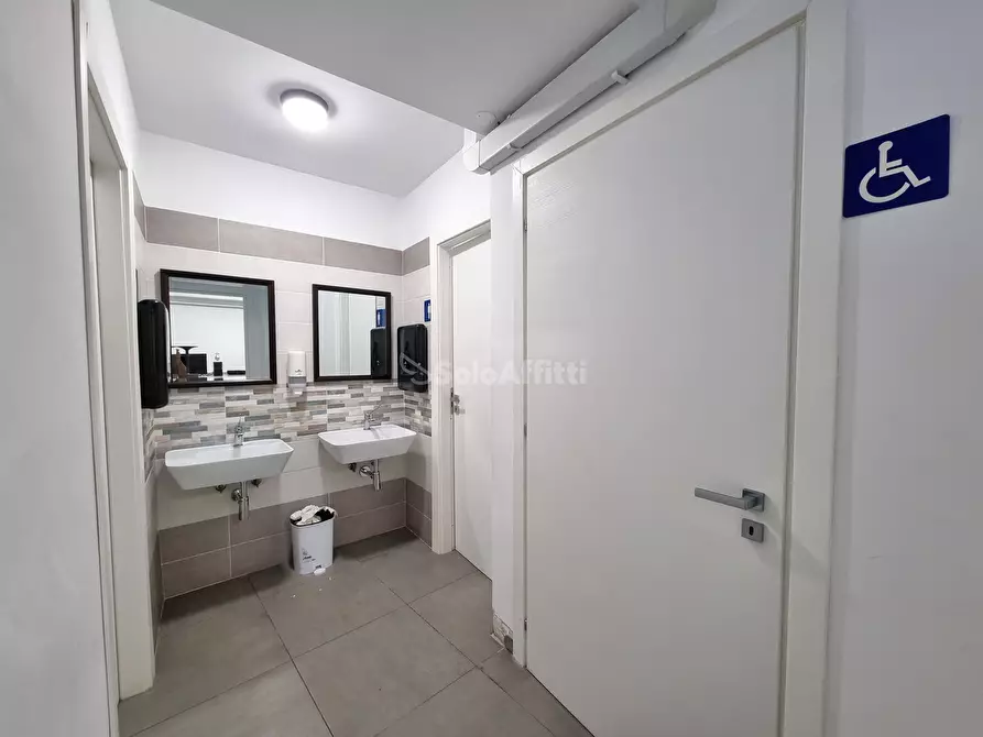 Immagine 6 di Pizzeria / Pub in affitto  in Via A. De Gasperi 12 a Catanzaro