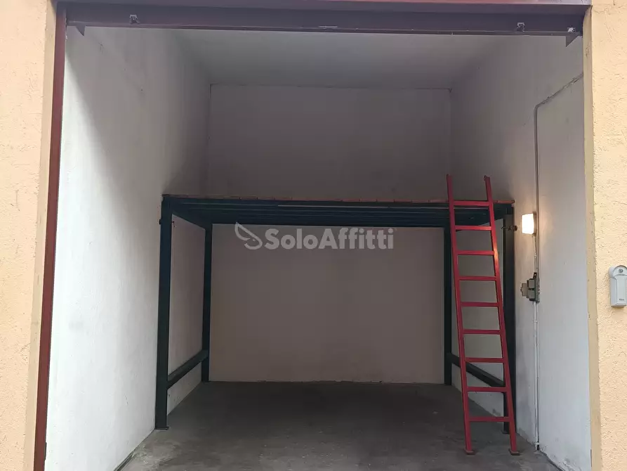 Immagine 1 di Garage in affitto  in VIA LA LOGGIA 13 a Torino