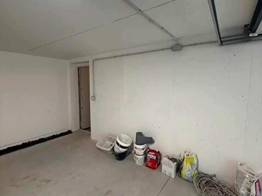 Immagine 46 di Bilocale in affitto  in Via Cassio Parmense 5 a Parma