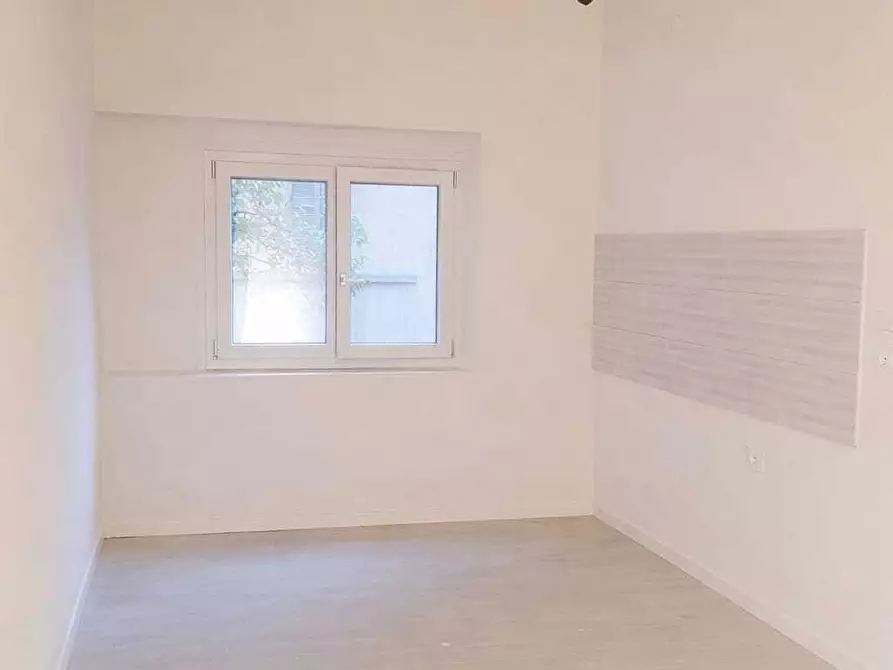 Immagine 2 di Bilocale in vendita  in via solari 29 a Parma