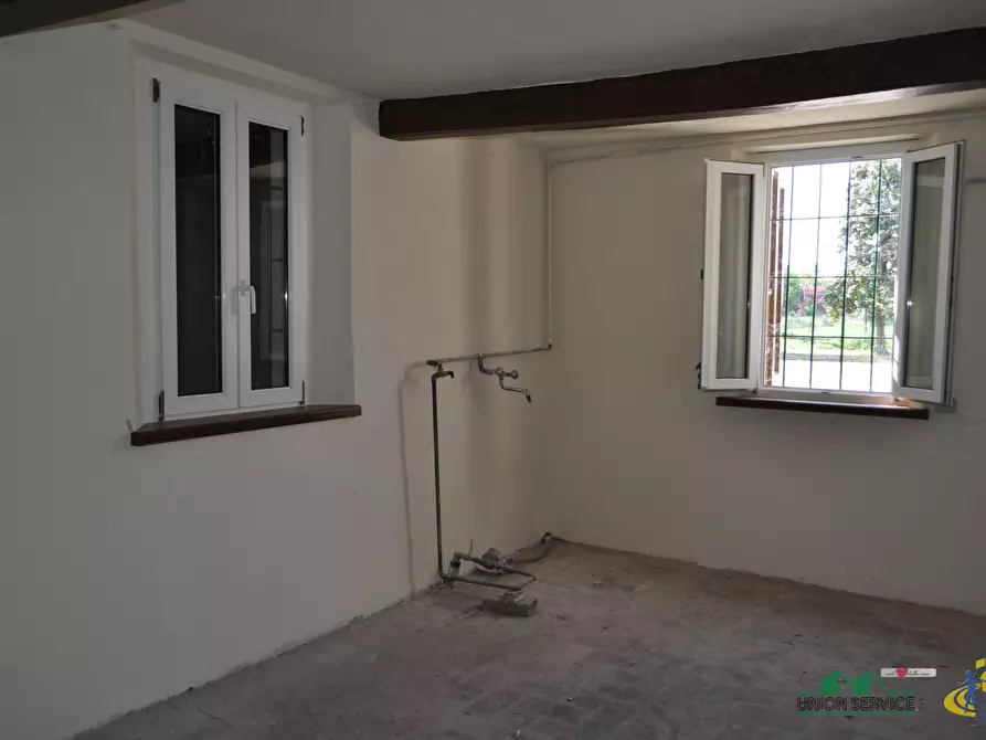 Immagine 29 di Rustico / casale in vendita  in Frazione Borgonovo 29 a Sissa Trecasali