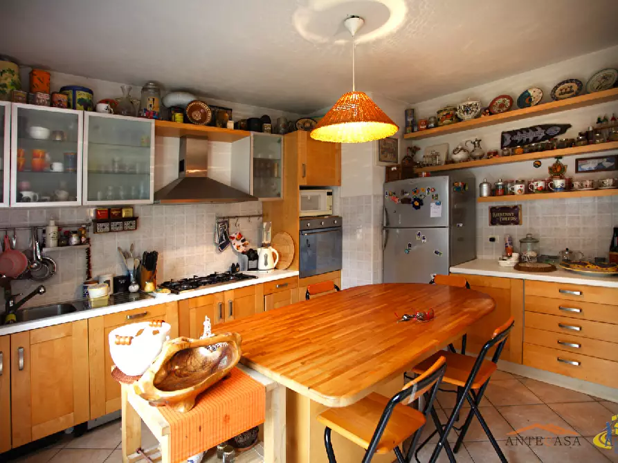 Immagine 2 di Quadrilocale in vendita  a Parma