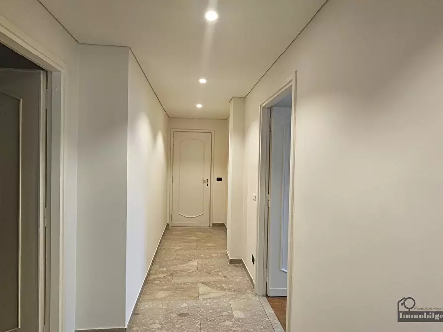 Immagine 6 di Quadrilocale in affitto  in Viale Duca Alessandro 90 a Parma