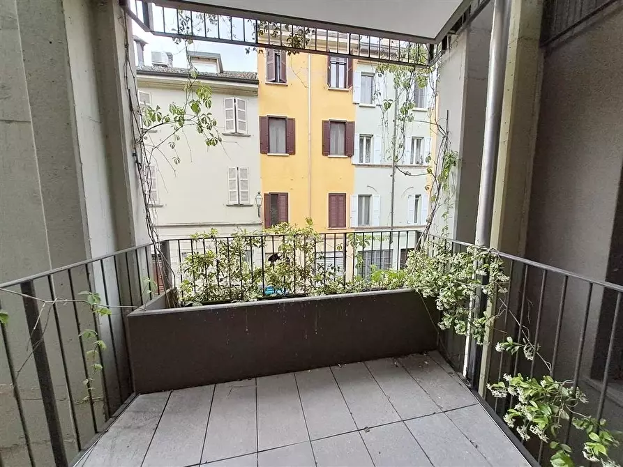 Immagine 10 di Trilocale in vendita  in Borgo delle Grazie 3 a Parma