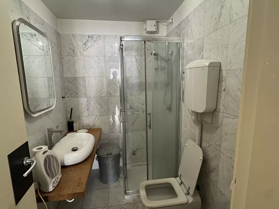 Immagine 8 di Loft/Open space in vendita  in Strada Garibaldi a Parma