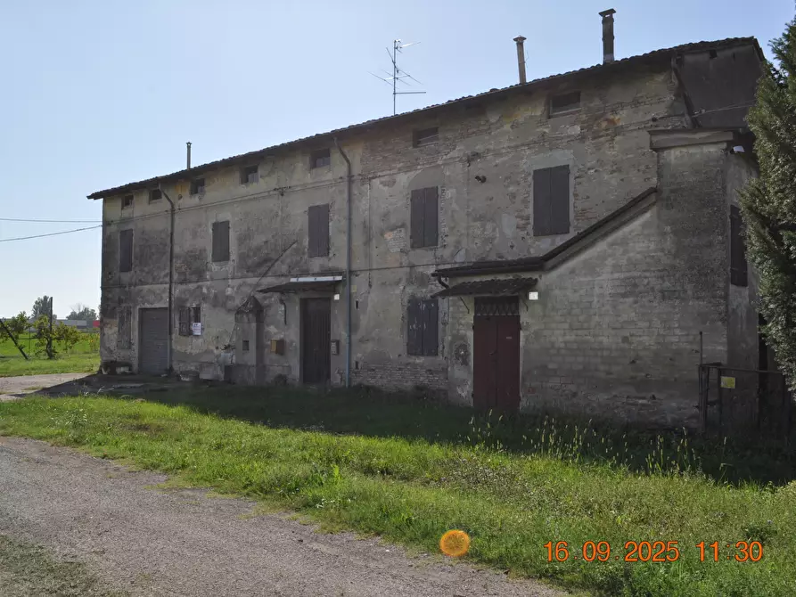 Immagine 37 di Rustico / casale in vendita  in San Quirico a Sissa Trecasali