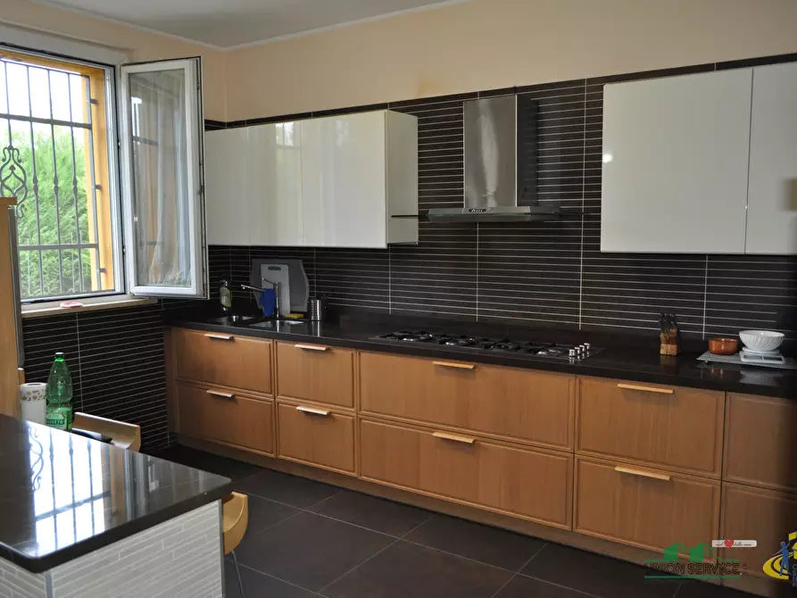 Immagine 16 di Villa in vendita  in Piazza I° Maggio a Sissa Trecasali