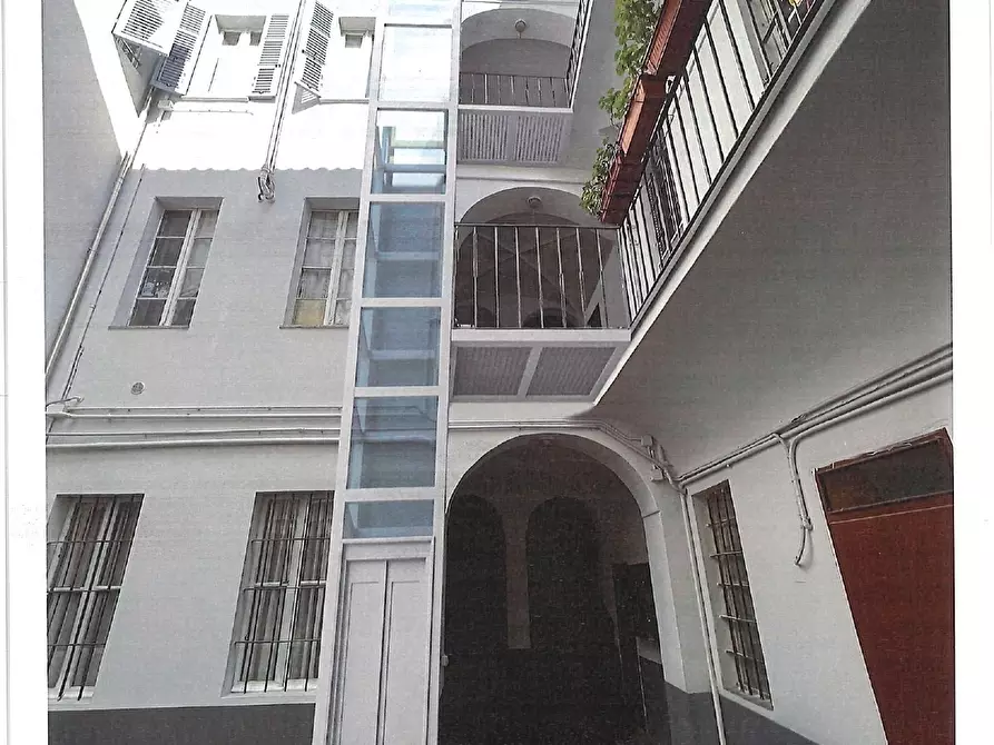 Immagine 4 di Pentalocale in vendita  in Vicolo San Tiburzio a Parma