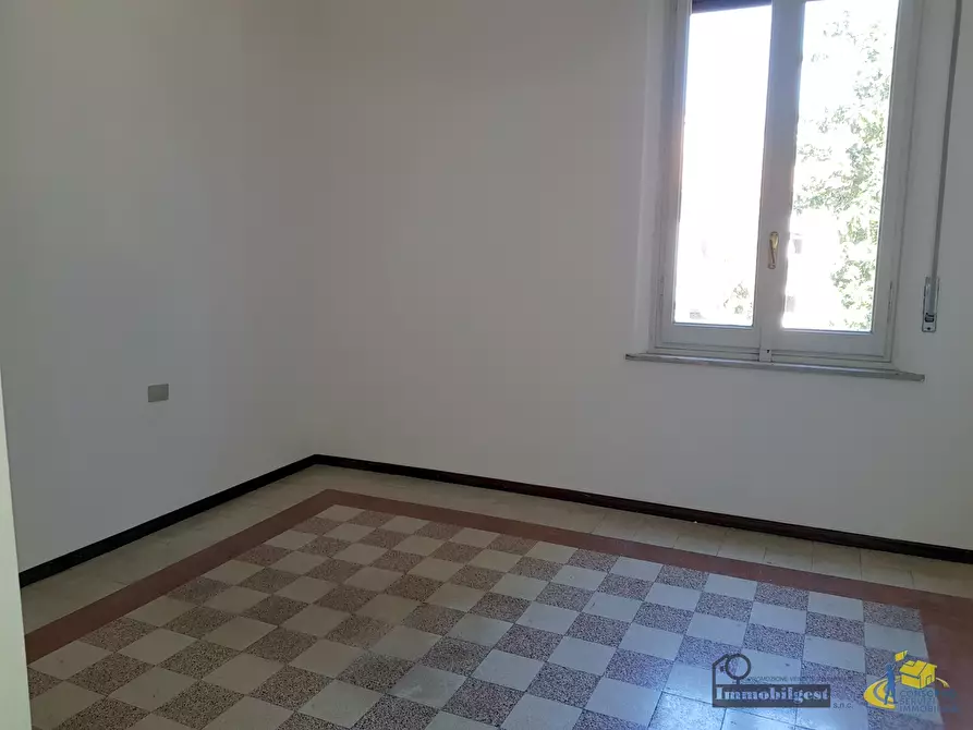 Immagine 15 di Trilocale in affitto  in Viale Tanara 13 a Parma