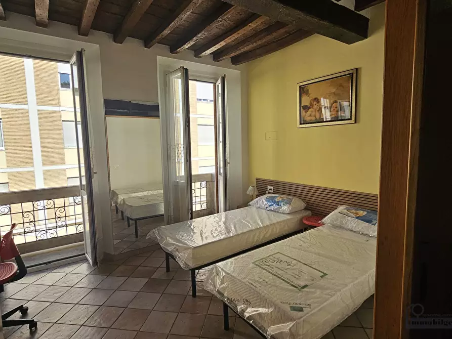 Immagine 14 di Bilocale in vendita  in Strada Giuseppe Garibaldi 47 a Parma