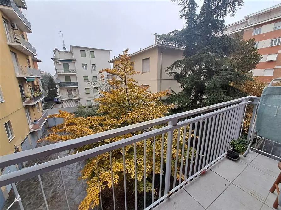 Immagine 11 di Trilocale in vendita  in Via Giorgio Compiani a Parma