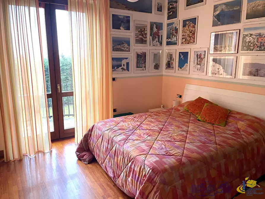 Immagine 23 di Villa in vendita  in Via Fontana Anna a Traversetolo