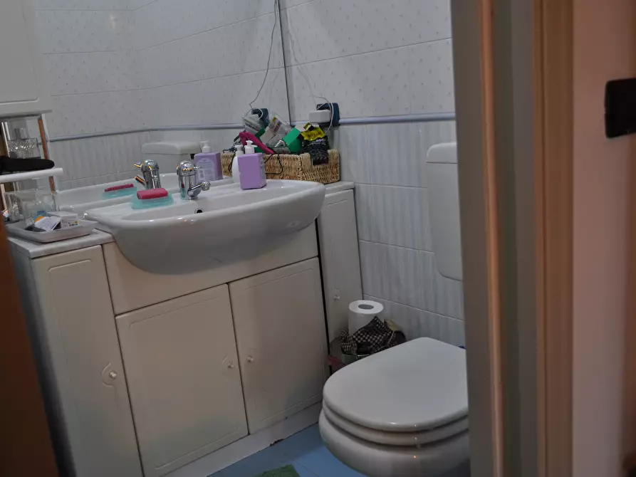 Immagine 41 di Trilocale in vendita  in Via Ulivi 24 a Collecchio