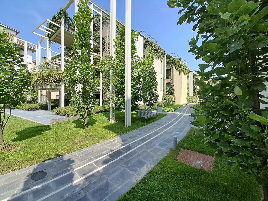 Immagine 29 di Trilocale in vendita  in Borgo delle Grazie 3 a Parma