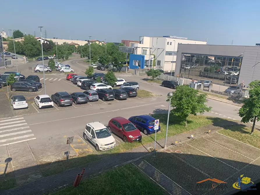 Immagine 7 di Ufficio in vendita  in Via Alfredo Veroni a Parma