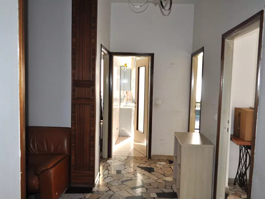 Immagine 17 di Quadrilocale in vendita  in BORGO SORGO 12 a Parma