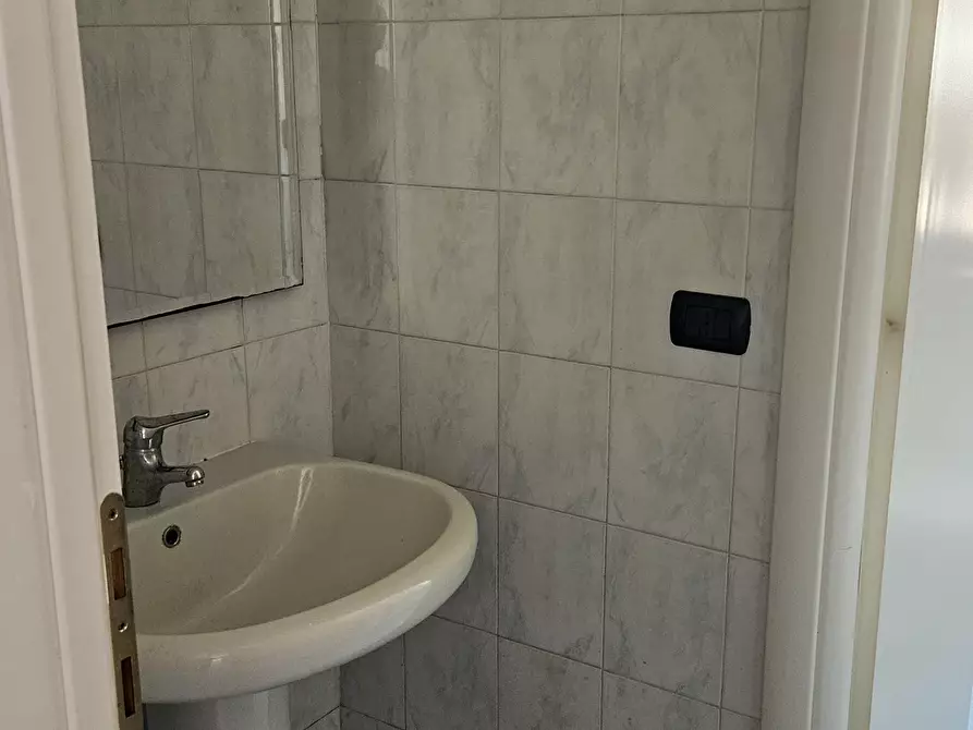 Immagine 20 di Bilocale in affitto  in Via Primo Groppi 14 a Parma