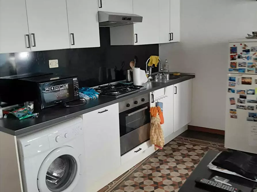Immagine 2 di Quadrilocale in affitto  in Borgo Garimberti 18 a Parma